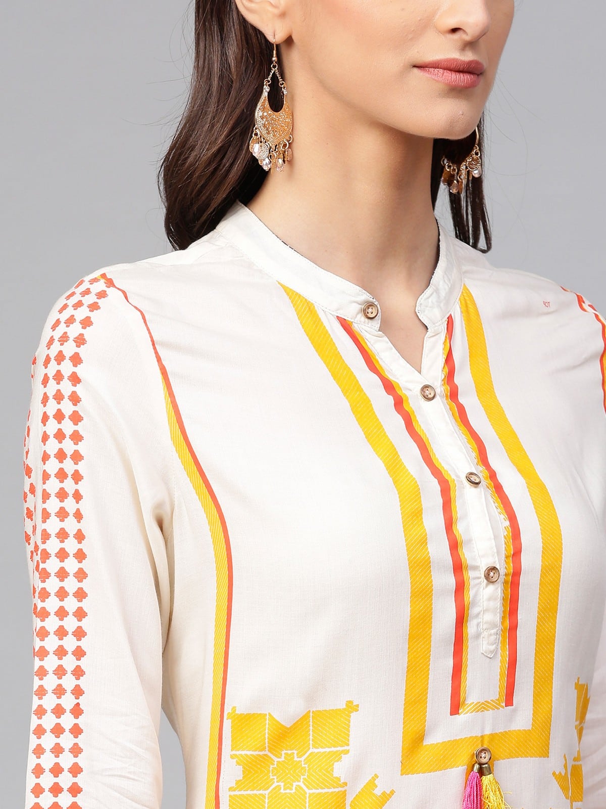Stradda Womens Off White Placement Printed Kurta