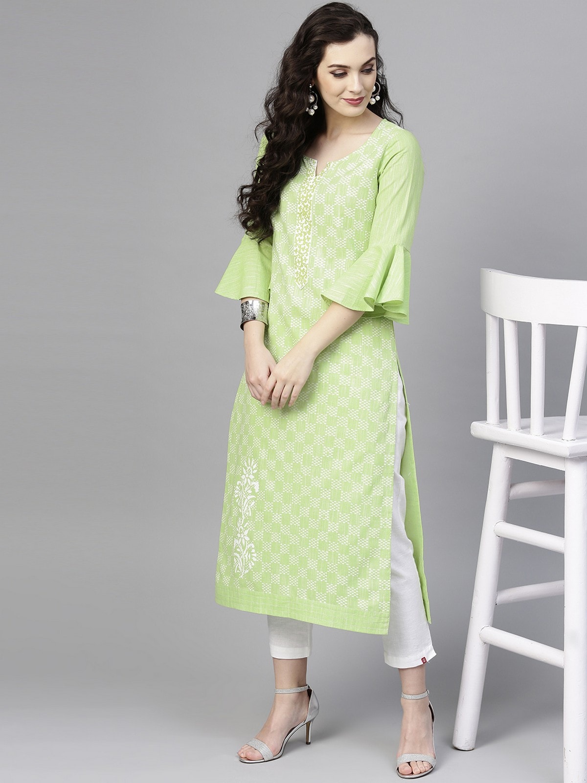 Stradda Womens Printed Chambray Kurta With Bell Sleeves