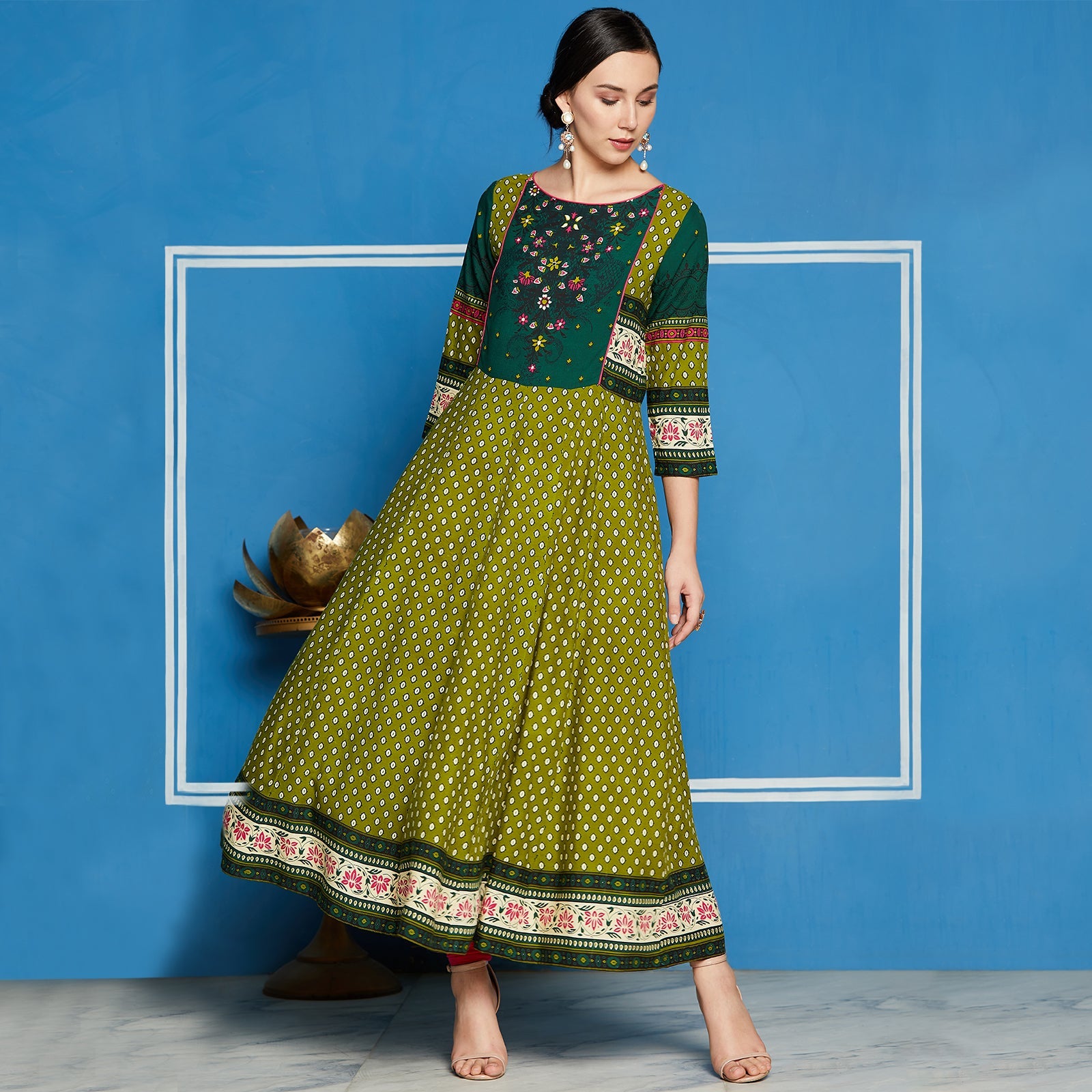 Stradda Womens Mughal Printed Flared Kurta