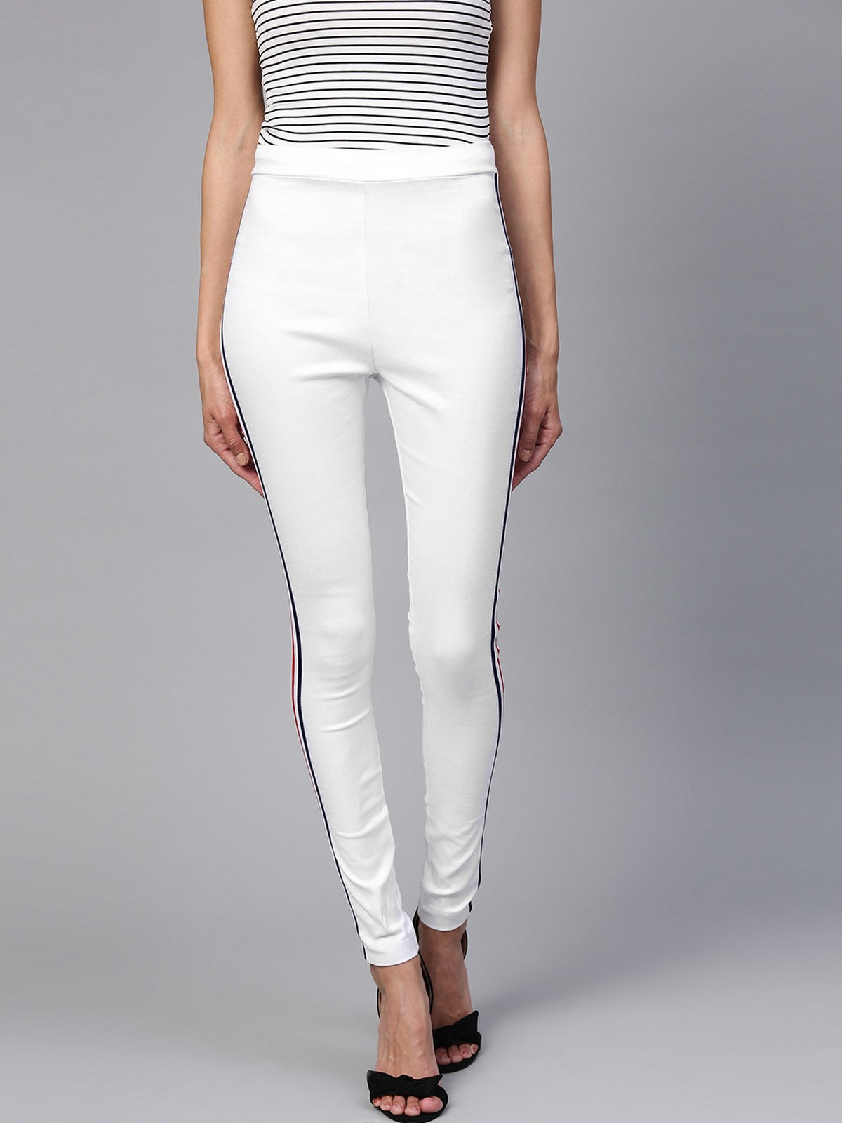 Jegging With Multicolor Side Taping