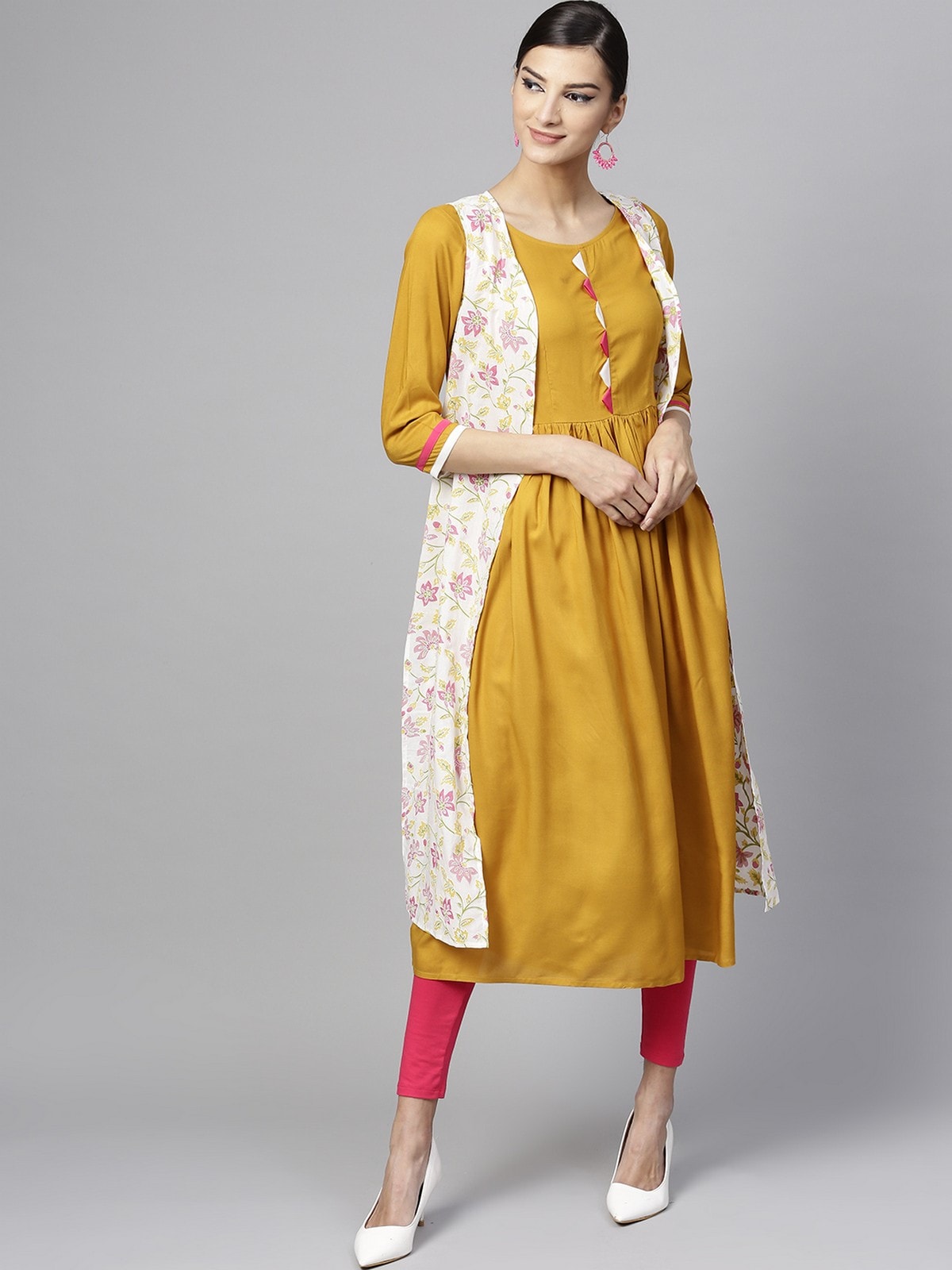 Stradda Womens A Line Khadi Printed Kurta With Jacket