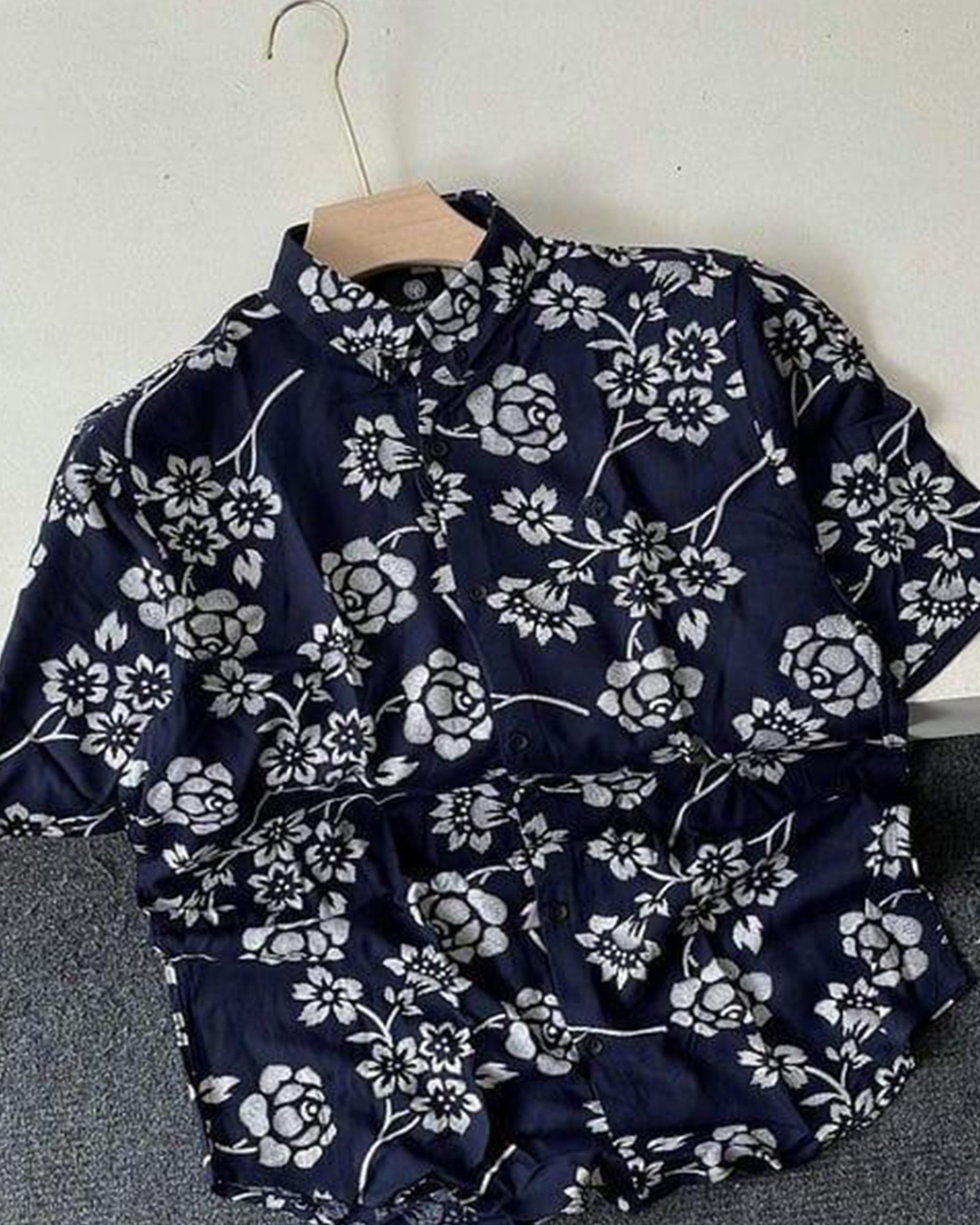 Midnight Flora - Regular Fit Shirt